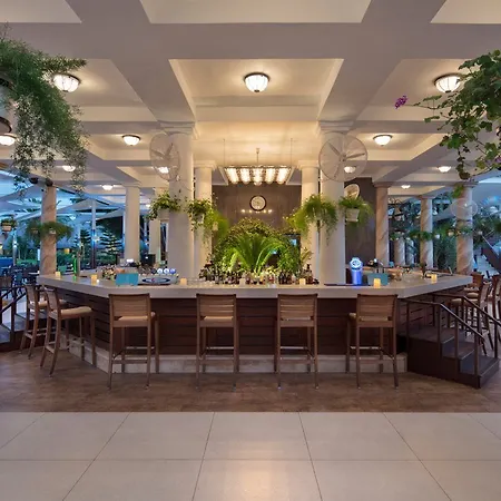 Tui Magic Life リゾート 5*